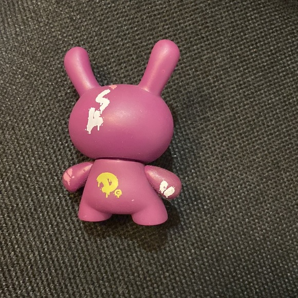 KID ROBOT RARE DUNNY 2008 FRENCH SERIES VINYL FIGURE 3 inch - Picture 3 of 3